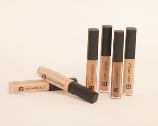 Full Coverage Liquid Concealer - Laura Barcelo